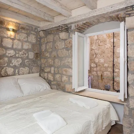 Holiday home Bottega Old Town House *